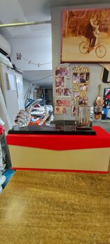 מעמד לייק שקף